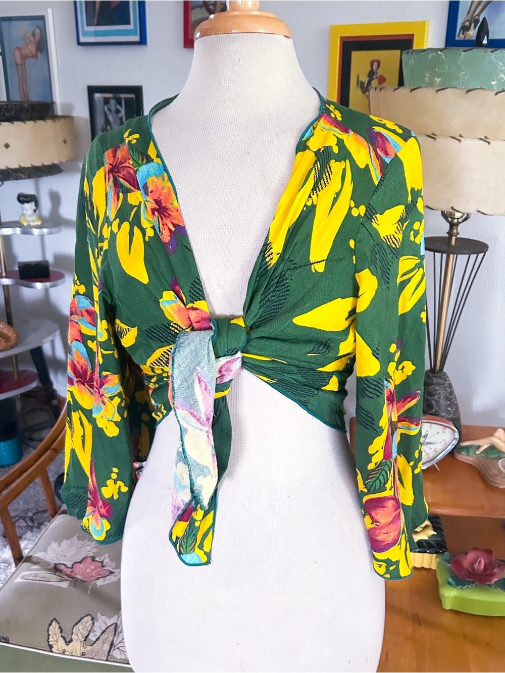 Retro Blouse | Tropical Floral Print | Tie Front | 40s Style | L XL | Loco Lindo